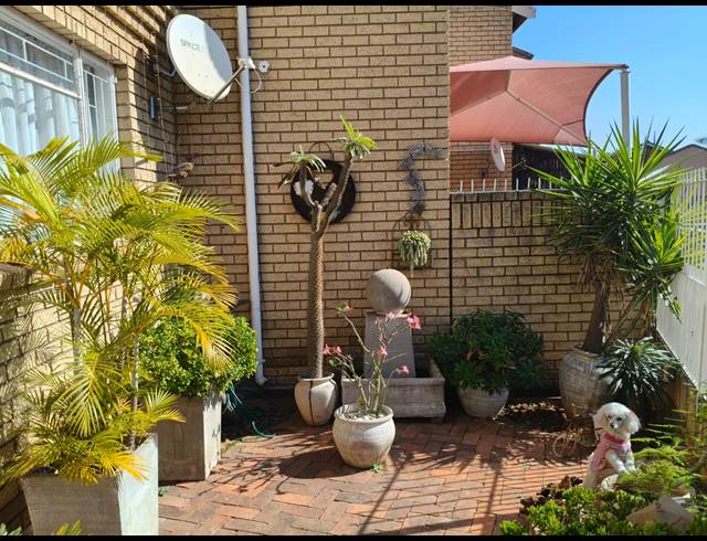 3 BEDROOM APARTMENT FOR SALE IN RUSTENBURG CENTRAL